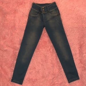 Colombian Jeans - Booty Lifting Jeans - Xlive